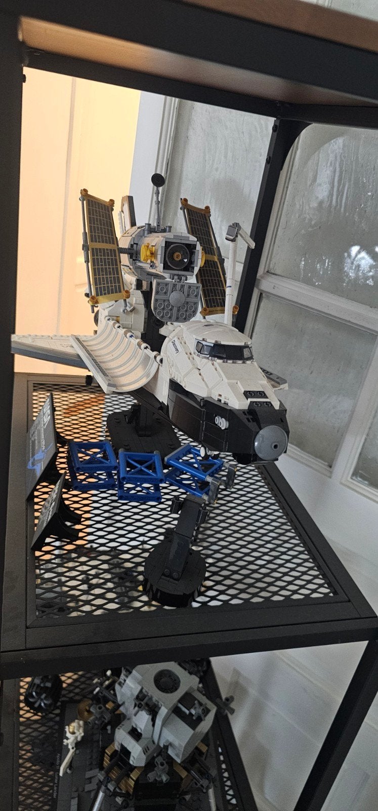 LEGO NASA Space Shuttle Discovery (10283), Ophalen of Verzenden, Zo goed als nieuw
