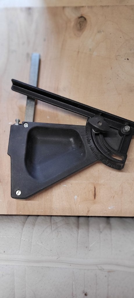 Elu-Dewalt afkort geleider 18230600, Doe-het-zelf en Verbouw, Gereedschap | Zaagmachines, De Walt, Ophalen of Verzenden, Zo goed als nieuw