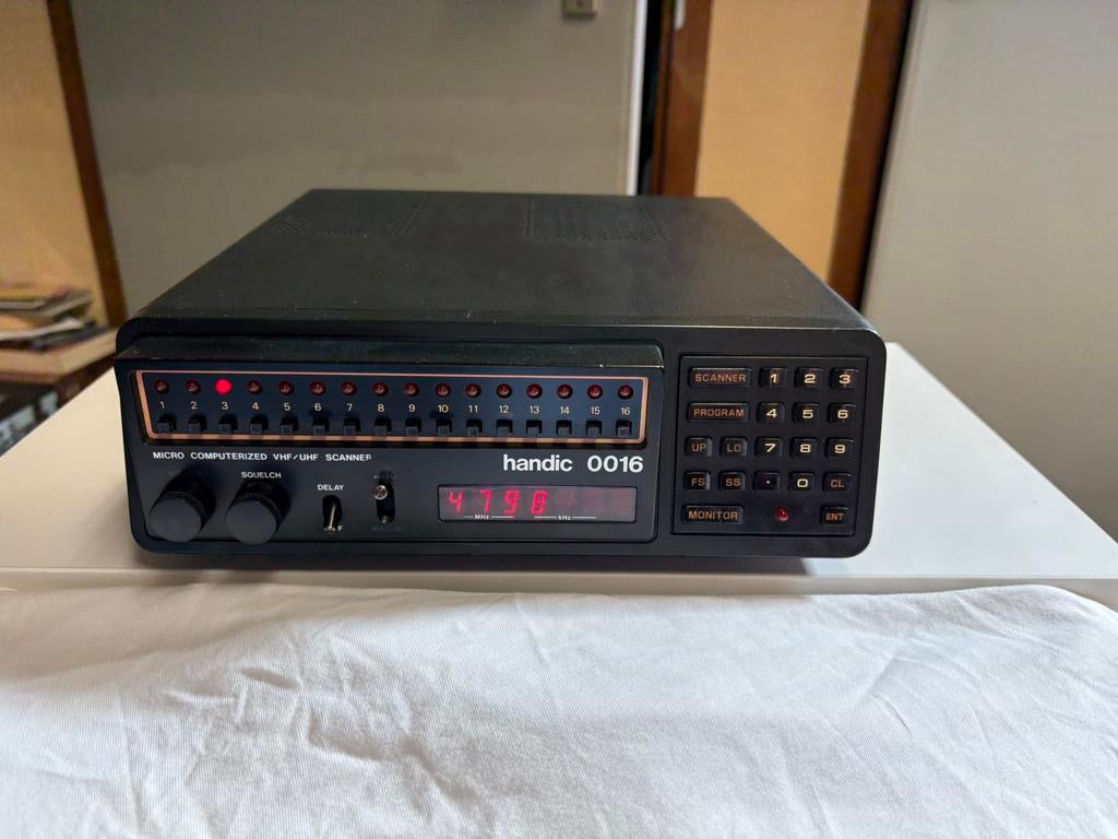Handic 016 scanner, Telecommunicatie, Ophalen of Verzenden, Gebruikt, Minder dan 30 kanalen