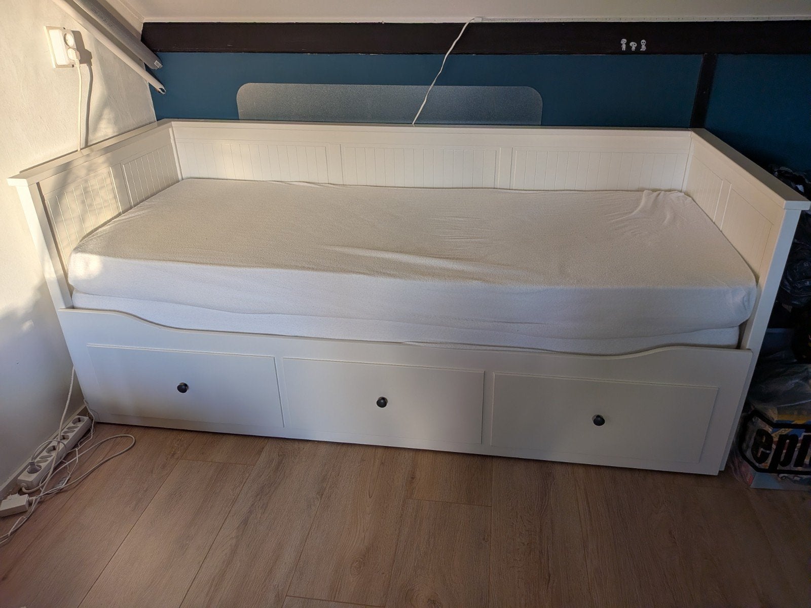 Wit Hemnes Ikea bed /bank, Huis en Inrichting, Ophalen, Wit, Tweepersoons, Zo goed als nieuw