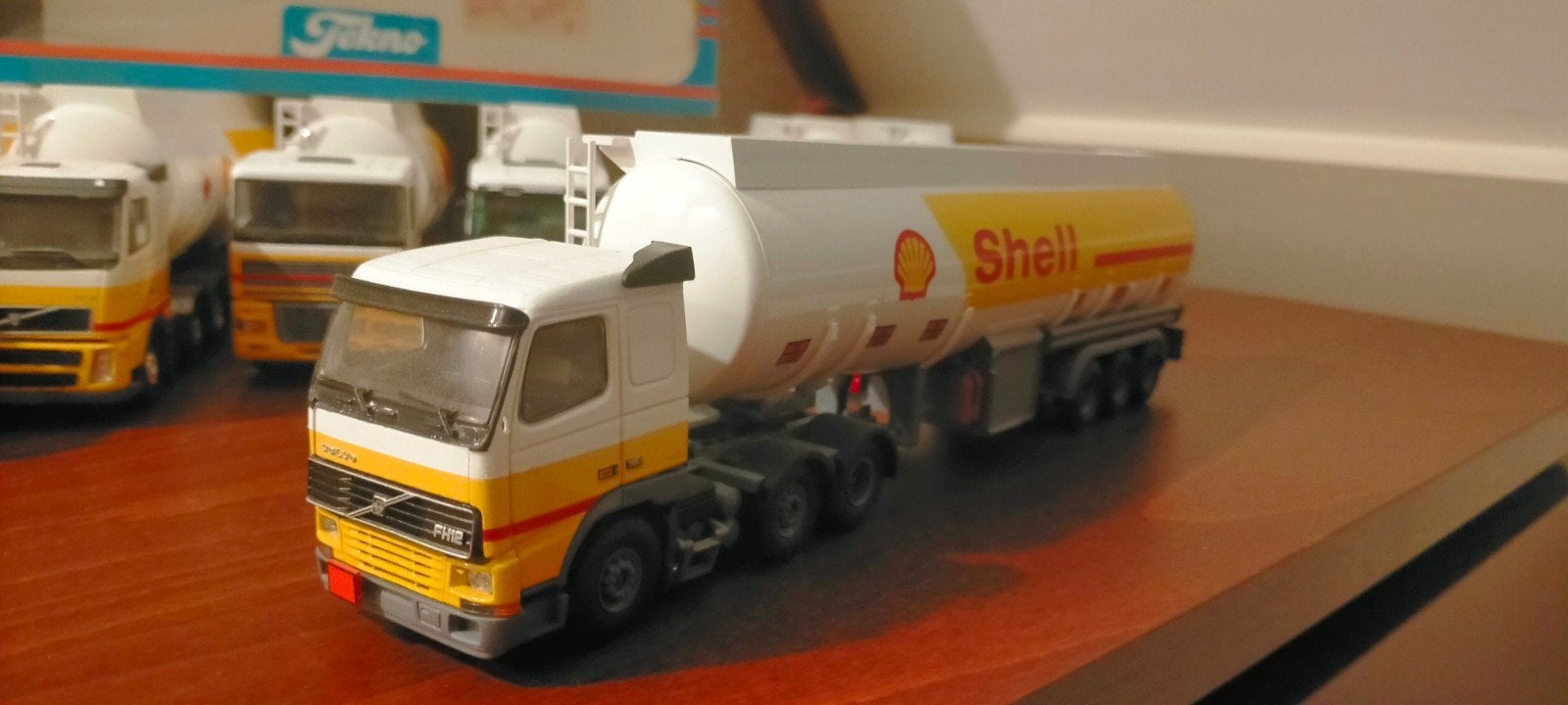 Tekno Volvo F12 Shell Tankwagen Miniatuur, Hobby en Vrije tijd, Overige merken, 1:32 tot 1:50, Ophalen of Verzenden, Zo goed als nieuw