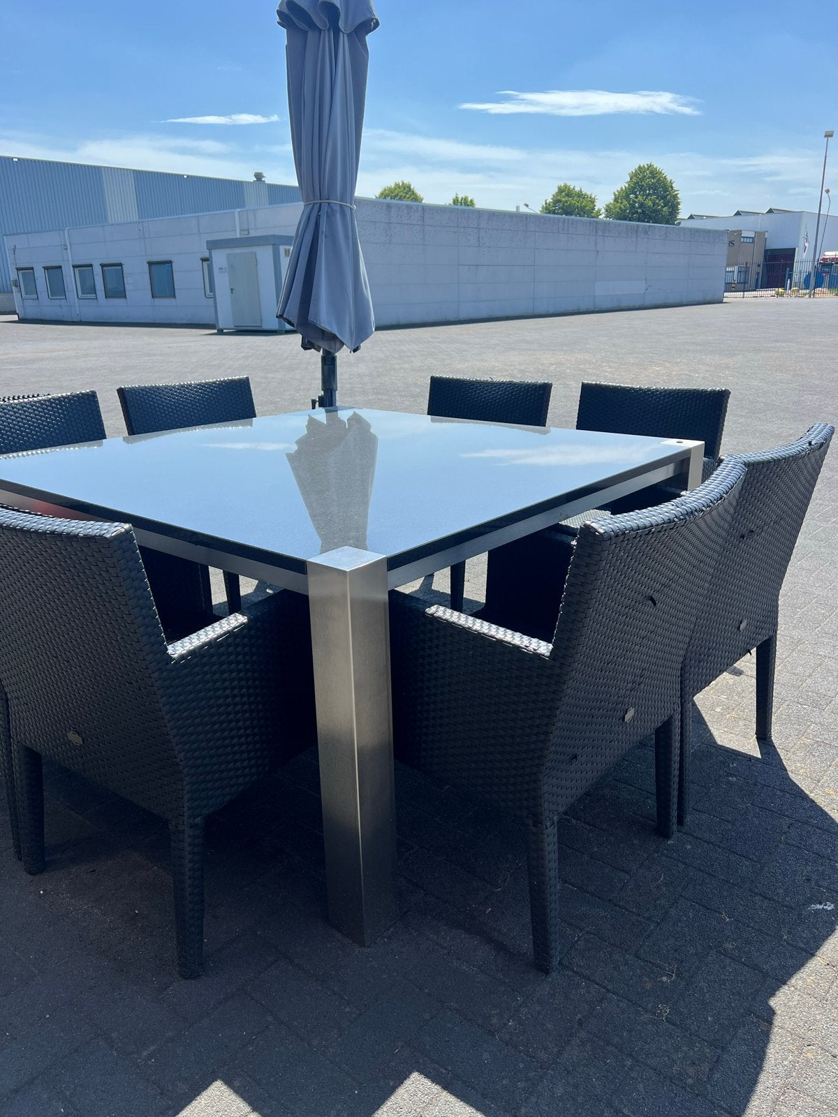 8 Wicker tuinstoelen - beschadigd, Ophalen, Gebruikt, Wicker