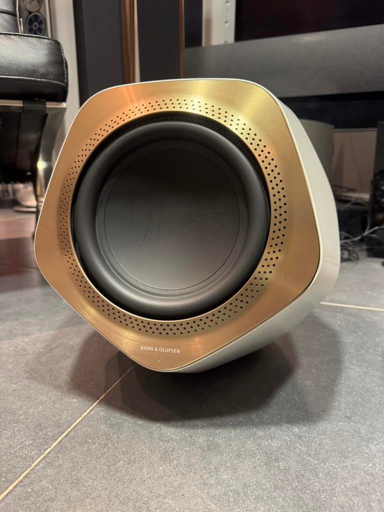 Beolab 19 White alu of brass/bronze bang olufsen b&o, Audio, Tv en Foto, Luidsprekers, Overige merken, Ophalen of Verzenden, Zo goed als nieuw