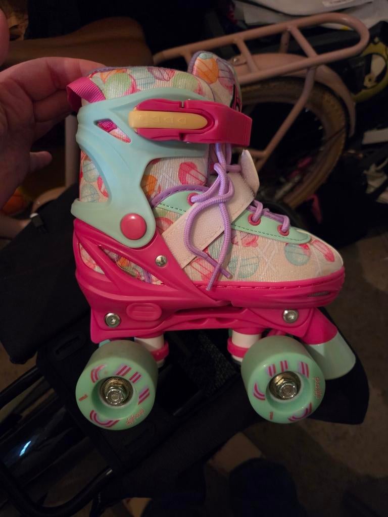 Skates + bescherming., Ophalen of Verzenden, Verstelbaar, Zo goed als nieuw, Kinderen