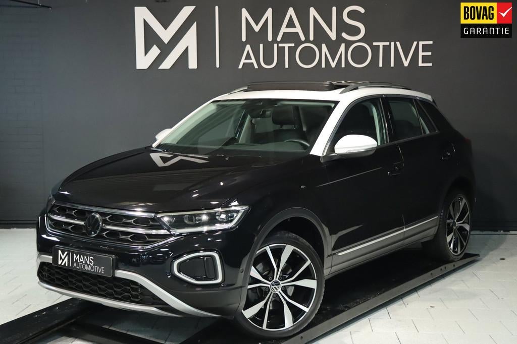 Volkswagen T-Roc 1.5 TSI ACT / PANODAK / VIRTUAL / ACC / MAS, Zwart, 4 cilinders, 150 pk, Zwart