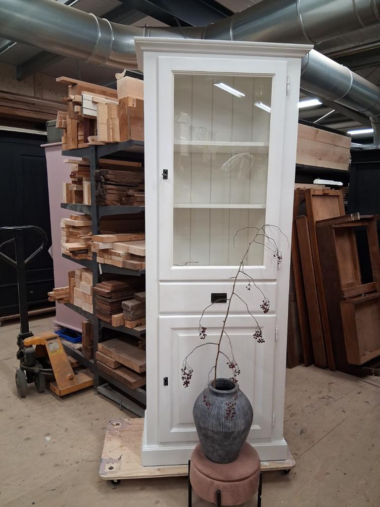 Vitrinekast buffetkast kast, Huis en Inrichting, Kasten | Vitrinekasten, Ophalen, 50 tot 100 cm, Zo goed als nieuw, 150 tot 200 cm