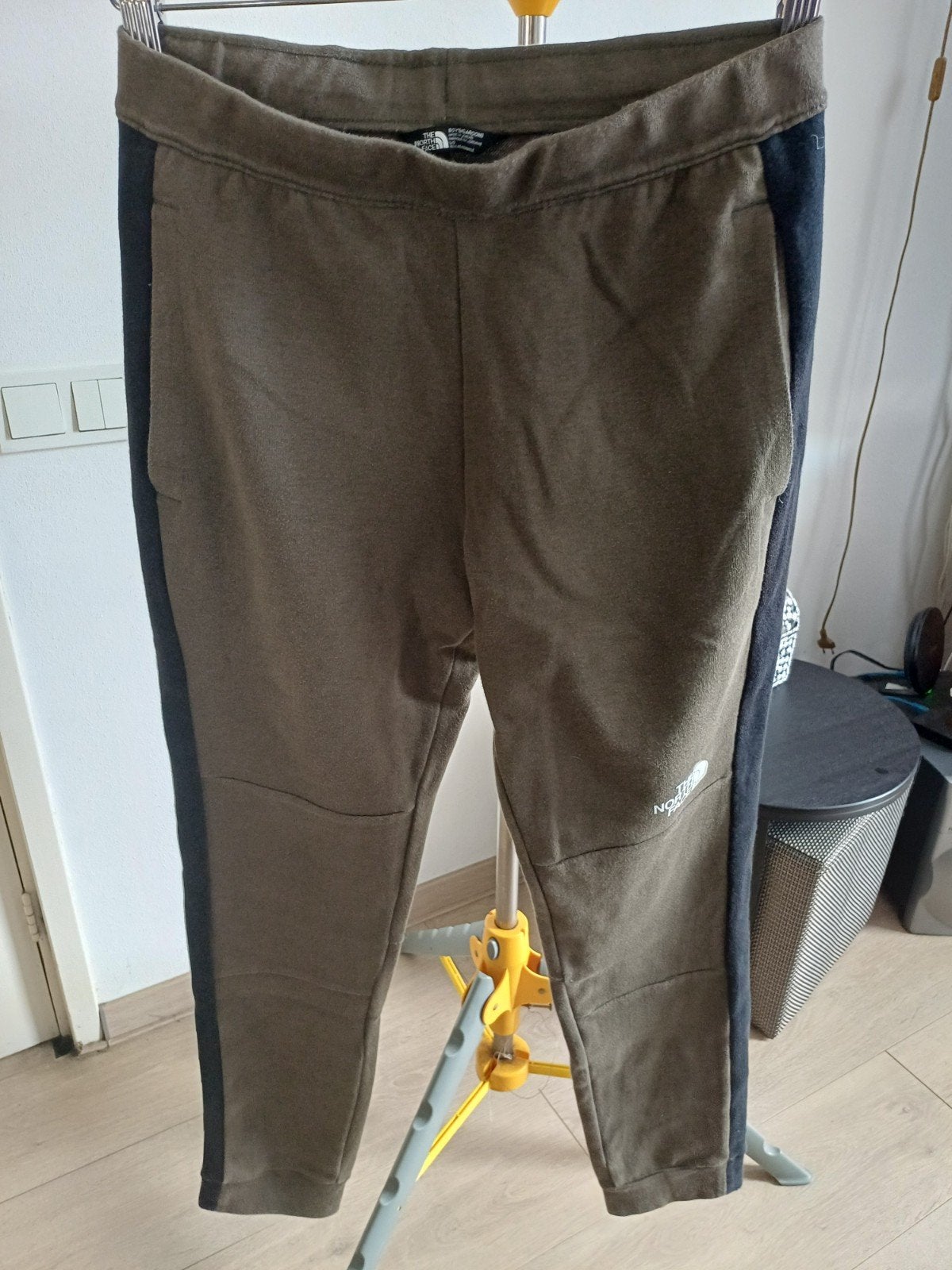 The North Face joggingbroek - Zo goed als nieuw, Broek, Ophalen of Verzenden, Jongen, Gebruikt