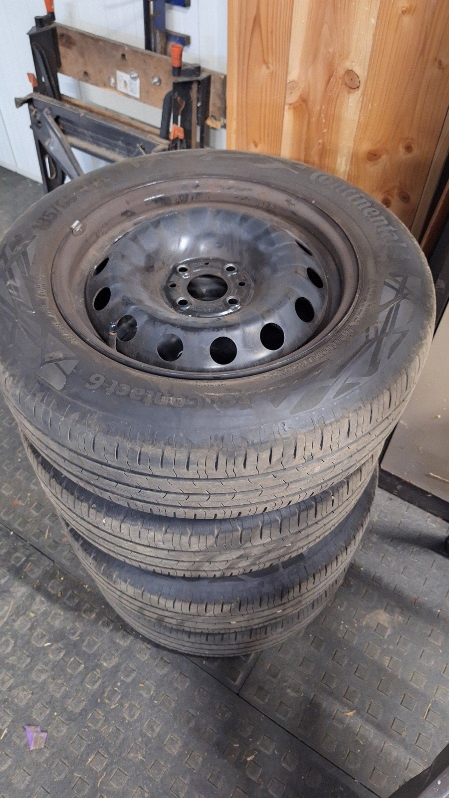 Continental 185/65 R15 T zomerbanden stalen velgen Fiat 500e, Ophalen, Gebruikt, 15 inch, Banden en Velgen