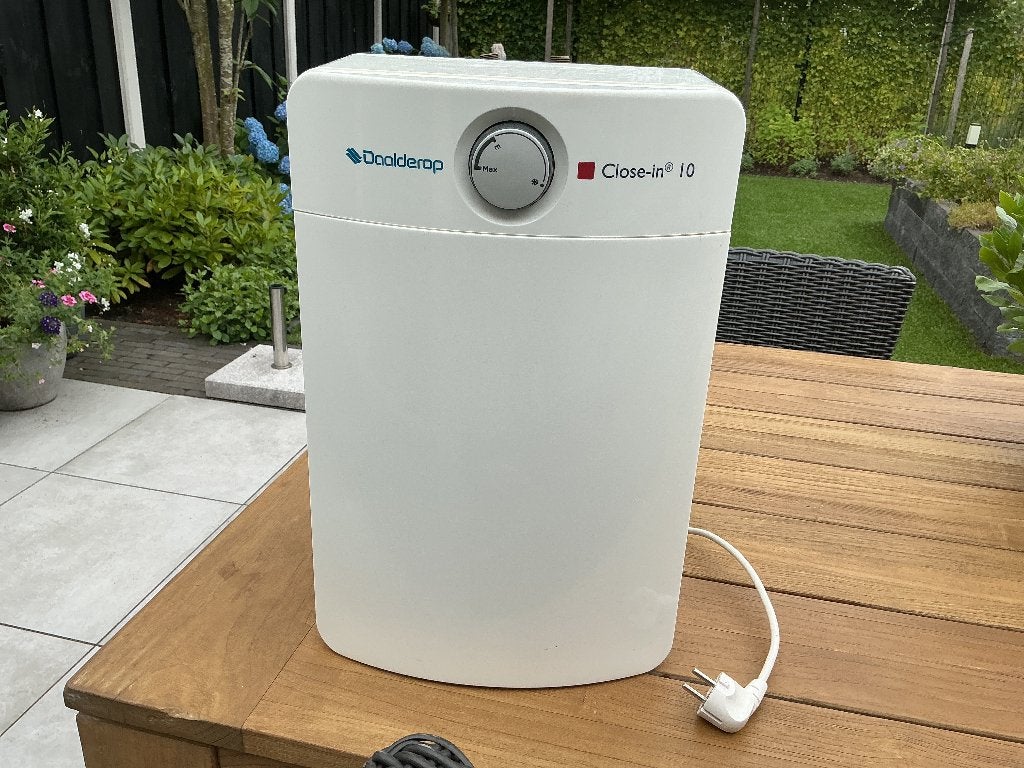 Close in boiler 10 liter, Doe-het-zelf en Verbouw, Geisers en Boilers, Ophalen, Aardgas, Boiler, Zo goed als nieuw