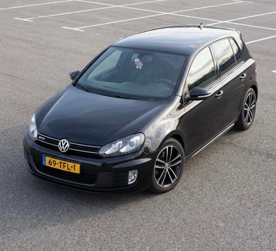 Volkswagen Golf GTD DSG Dynaudio Camera Carplay Nieuwe APK, Auto's, Volkswagen, Zwart, 4 cilinders, 1239 kg, Zwart