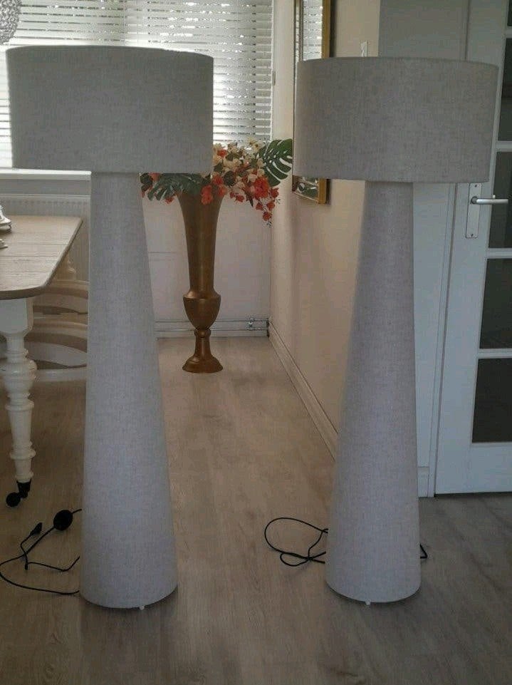 Nieuwe Kwantum vloerlampen - Set van 2, Ophalen, Nieuw, Textiel