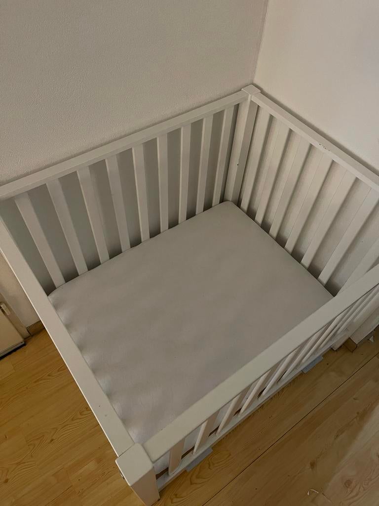 Witte box met laden, inclusief matras, Ophalen, Gebruikt, Vierkant, Lade