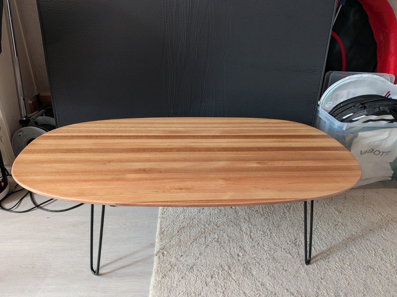Ovale houten salontafel - Loods 5 - Nieuw in de lak, Ophalen, 100 tot 150 cm, 50 tot 100 cm, Zo goed als nieuw