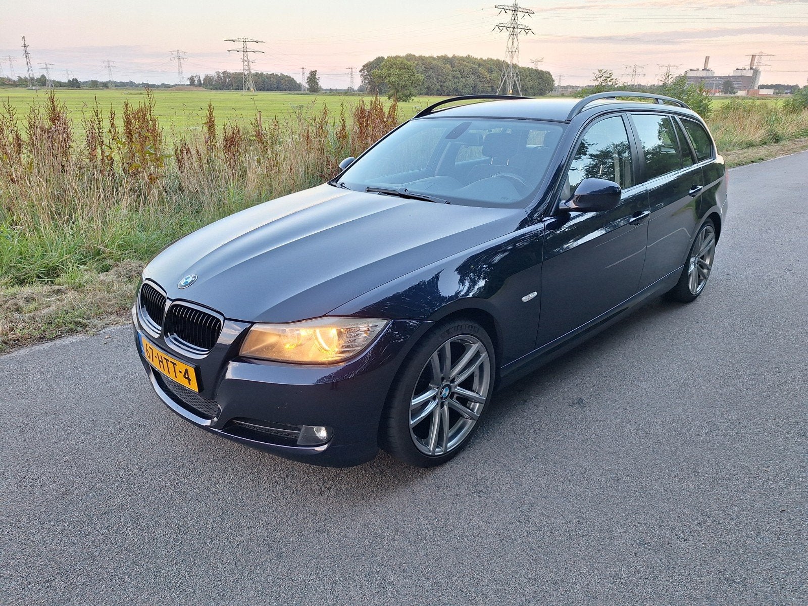 BMW 3-Serie 2.0 318I LCI Touring 2009 Blauw, Auto's, BMW, Achterwielaandrijving, Blauw, Origineel Nederlands, Handgeschakeld