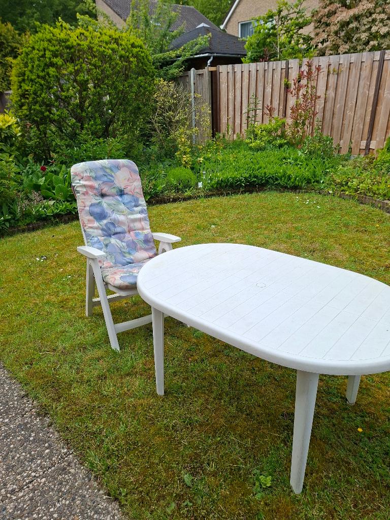 Kunststof tuinset, Ophalen, 4 zitplaatsen, Kunststof, Zo goed als nieuw