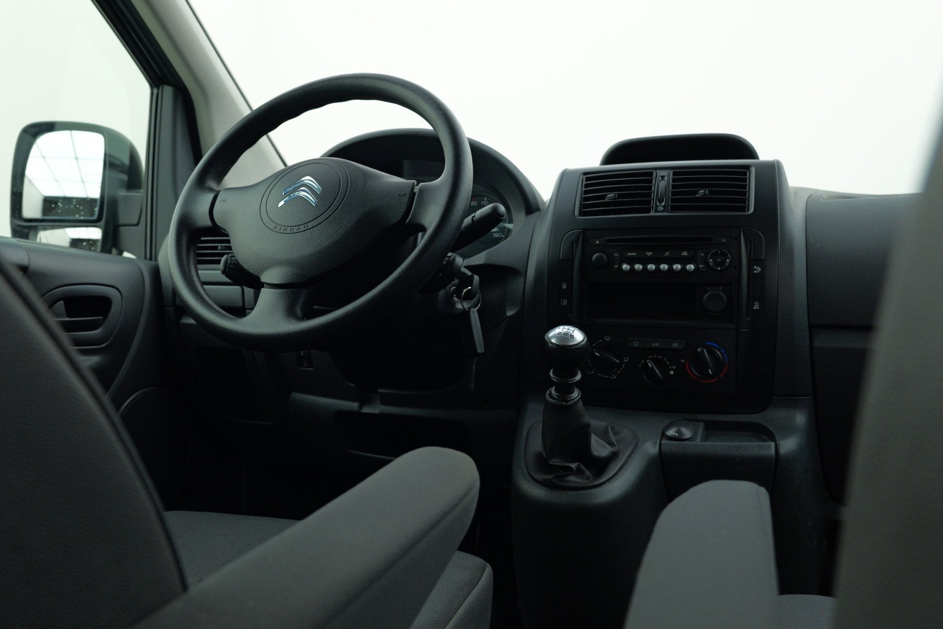 Citroën Jumpy 12 2.0 HDI L2H1 Economy DC 5-zitter | Trekhaa, Voorwielaandrijving, Euro 5, Stof, Gebruikt
