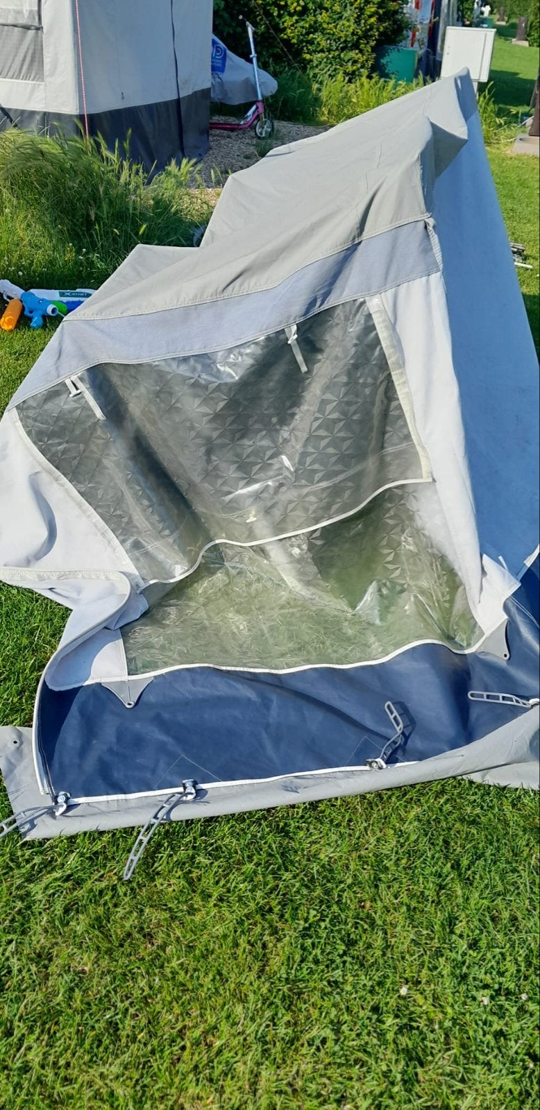 Gebruikte uitbouw voor voortent met stokken, Caravans en Kamperen, Tentaccessoires, Ophalen, Gebruikt