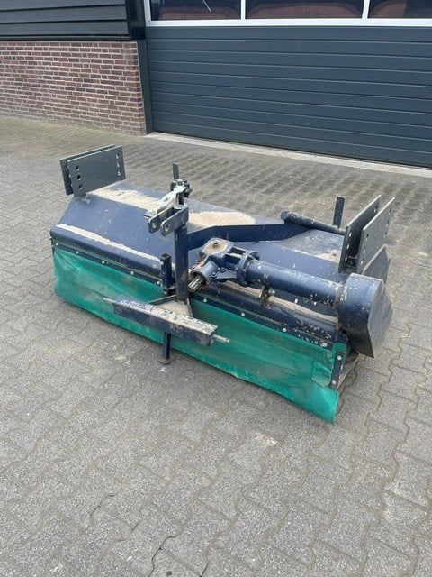 veegmachine tractor 170 cm, Ophalen