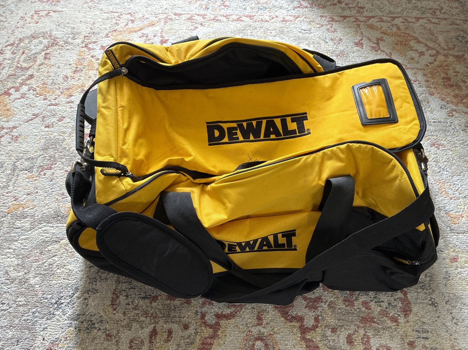 DeWalt Gereedschapstas op wielen - 64x33x28cm, Doe-het-zelf en Verbouw, Gereedschap | Handgereedschap, Ophalen, Zo goed als nieuw