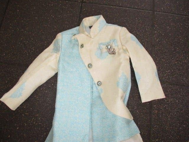 Zijden satijn bijzondere aparte baby peuter poppen pakje, Ophalen of Verzenden