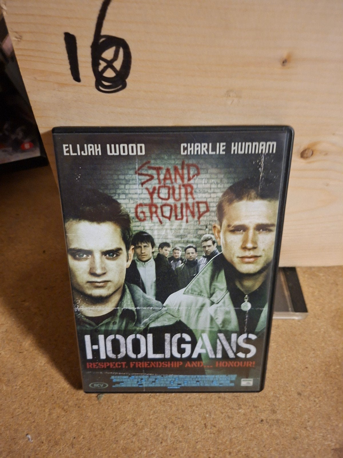 Hooligans DVD met Elijah Wood en Charlie Hunnam, Ophalen of Verzenden
