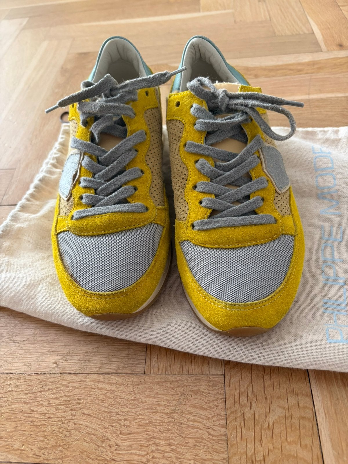 Gele sneakers Philippe Model maat 36, Kleding | Dames, Verzenden, Zo goed als nieuw, Geel, Sneakers of Gympen