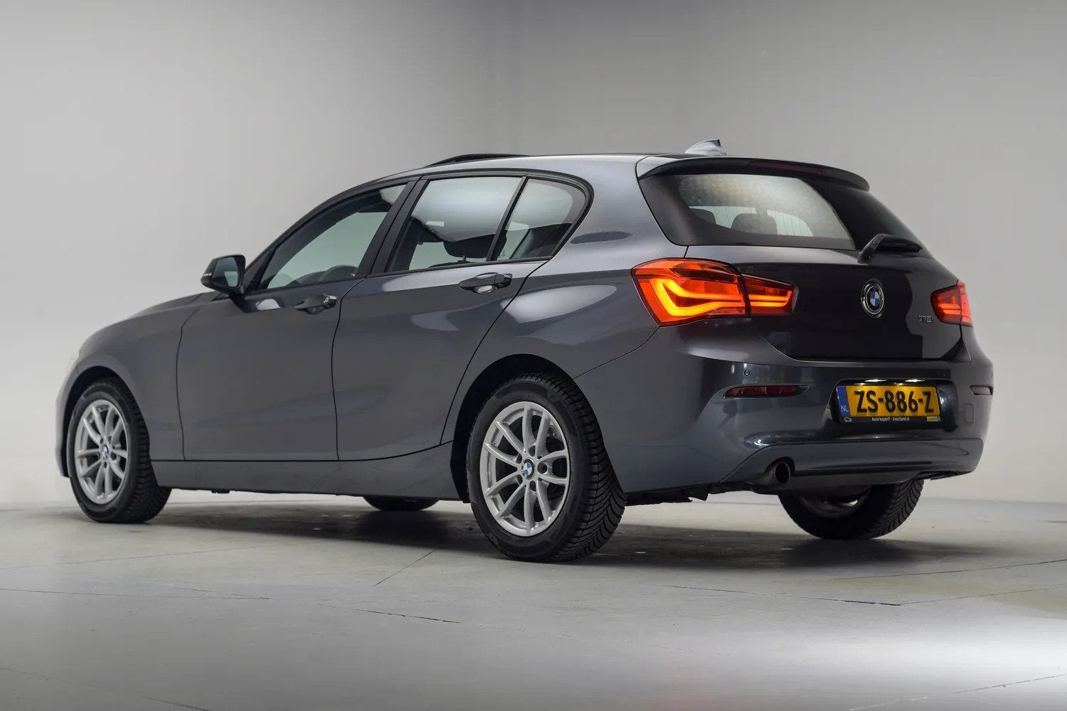 BMW 1-serie 116i Executive 5-drs [ Schuifdak Full led Navi ], Auto's, 1-Serie, Xenon verlichting, Handgeschakeld, 3 cilinders