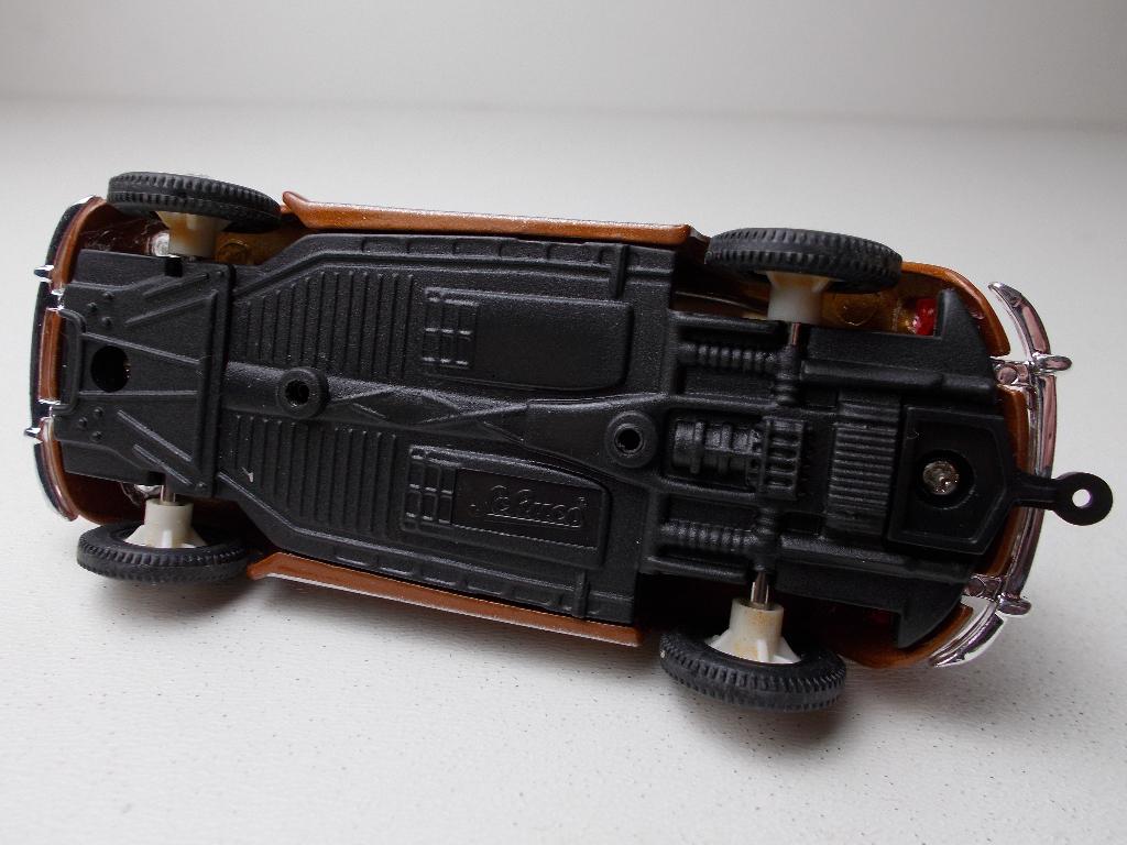 Vintage Schuco VOLKSWAGEN BEETLE/KEVER. I.z.g.st., Ophalen of Verzenden, Zo goed als nieuw, Auto, Schuco