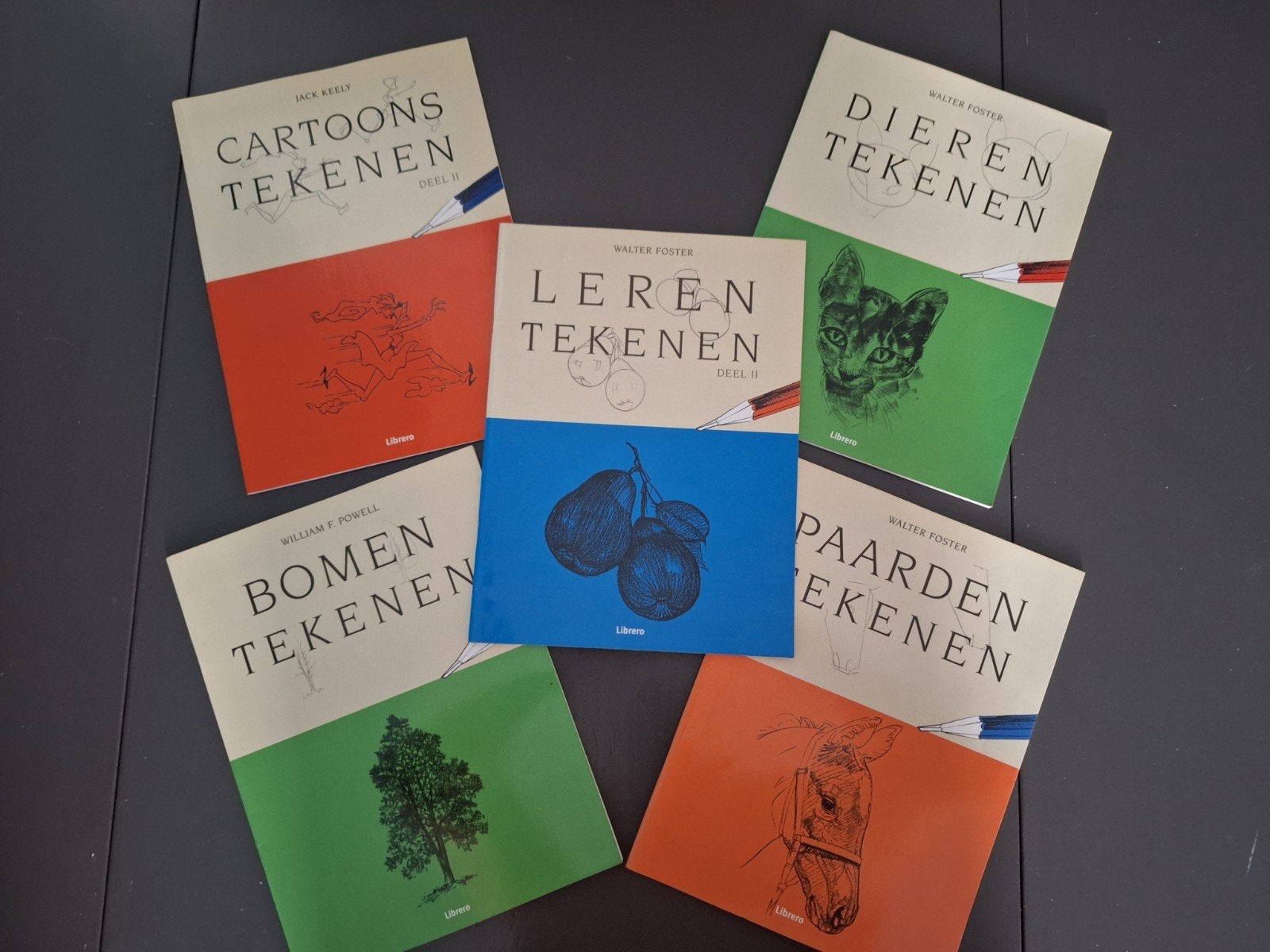 5 boeken leren tekenen (bomen, cartoons, dieren, paarden), Ophalen of Verzenden, Zo goed als nieuw, Boek of Gids