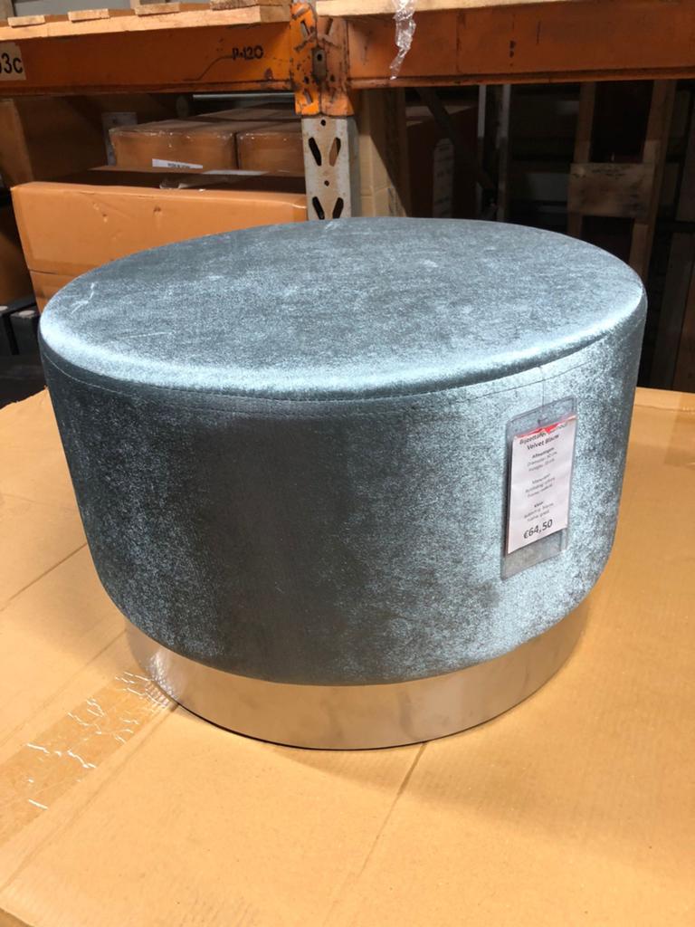 Velvet Salontafel/Poef met Zilverkleurige Rand, Huis en Inrichting, Tafels | Bijzettafels, Ophalen, Minder dan 55 cm, Rond, Nieuw