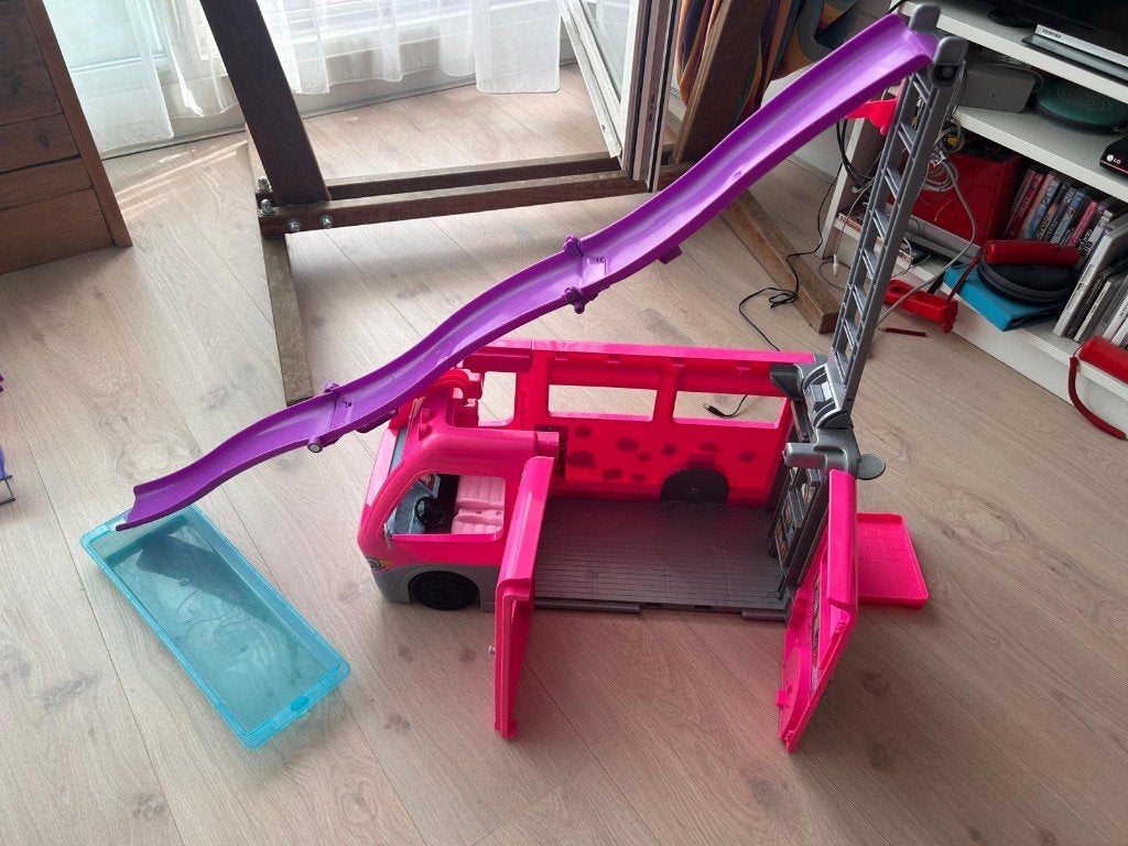 barbie camper, Ophalen, Barbie
