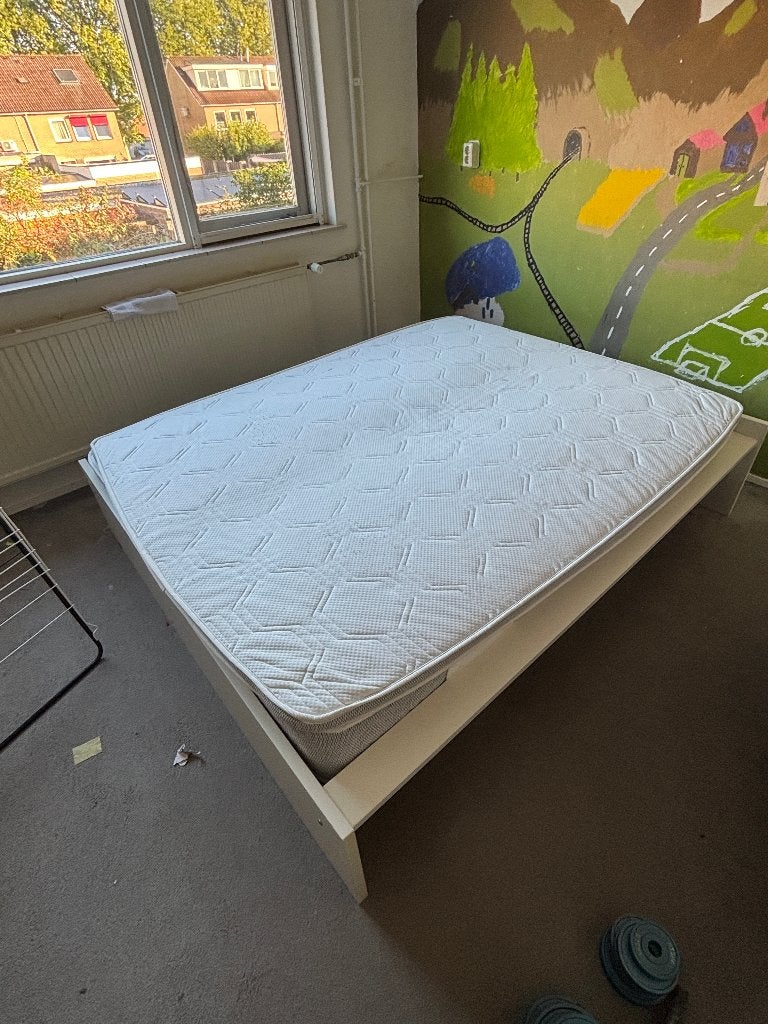 Skorva Ikea bed 160x200 + topper, Huis en Inrichting, Ophalen, Gebruikt, Wit, Tweepersoons