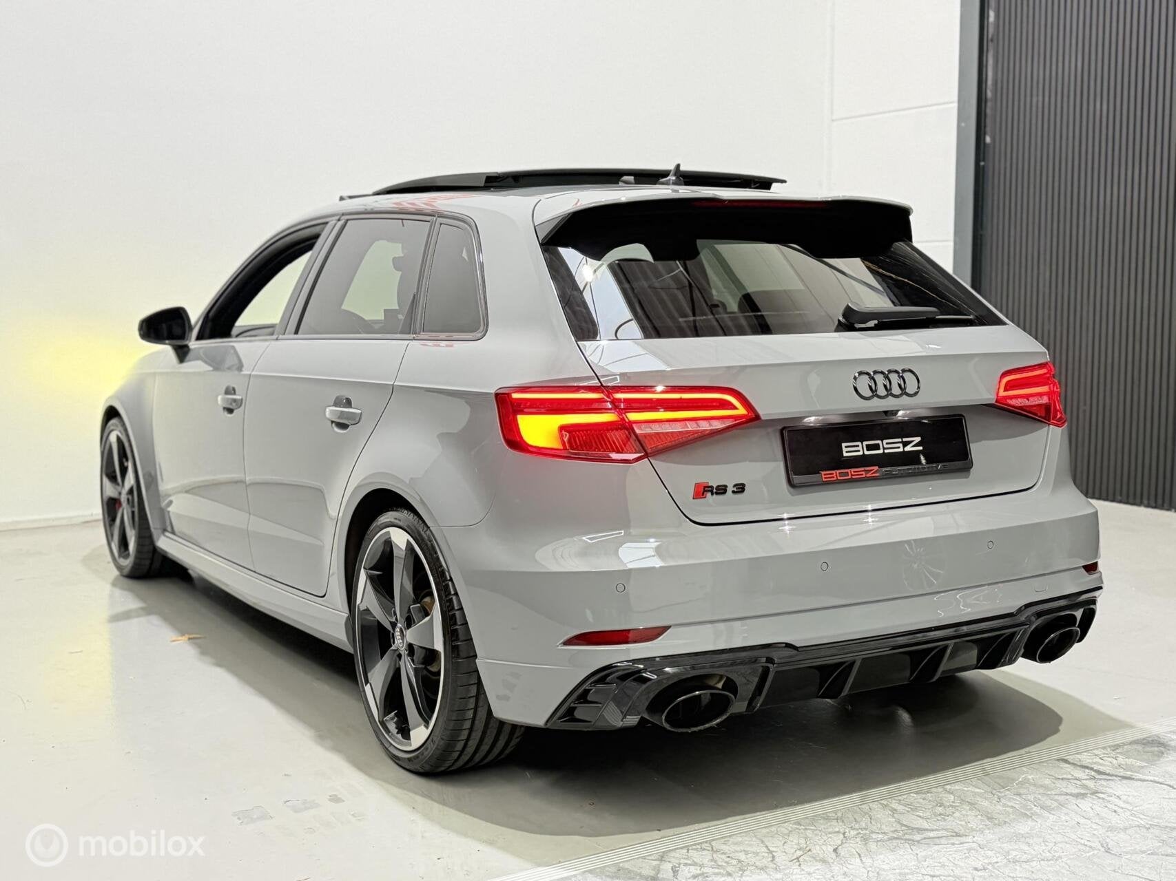 Audi RS3 2.5 TFSI QUATTRO PANO B&O NARDO KEYLESS MAGNETIC, Automaat, RS3, Met garantie (alle), Leder
