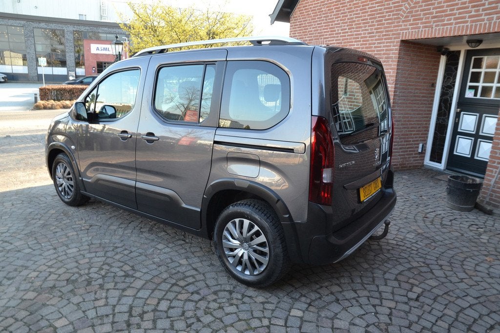 Peugeot Rifter 1.2, Voorwielaandrijving, Gebruikt, Zwart, Metallic lak