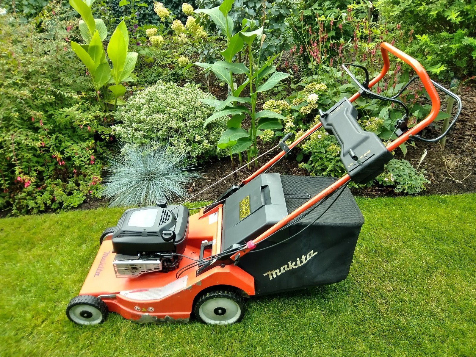 Makita EUM 530 Benzine Grasmaaier, Ophalen, Cirkelmaaier, Gebruikt, Versnellingen