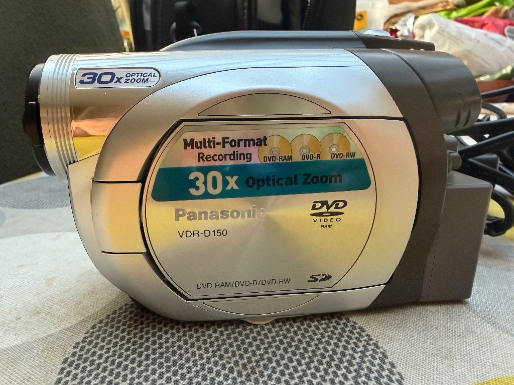 Panasonic VDR-D150, Audio, Tv en Foto, Videocamera's Digitaal, Ophalen, Dvd, 20x of meer, Zo goed als nieuw