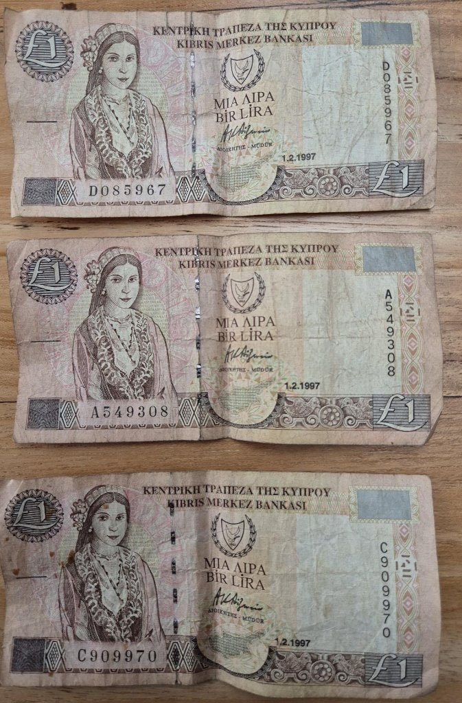 3 oude biljetten Cyprus van 1 pound biljetten CYP 1.2.1979, Verzenden, Overige landen, Setje