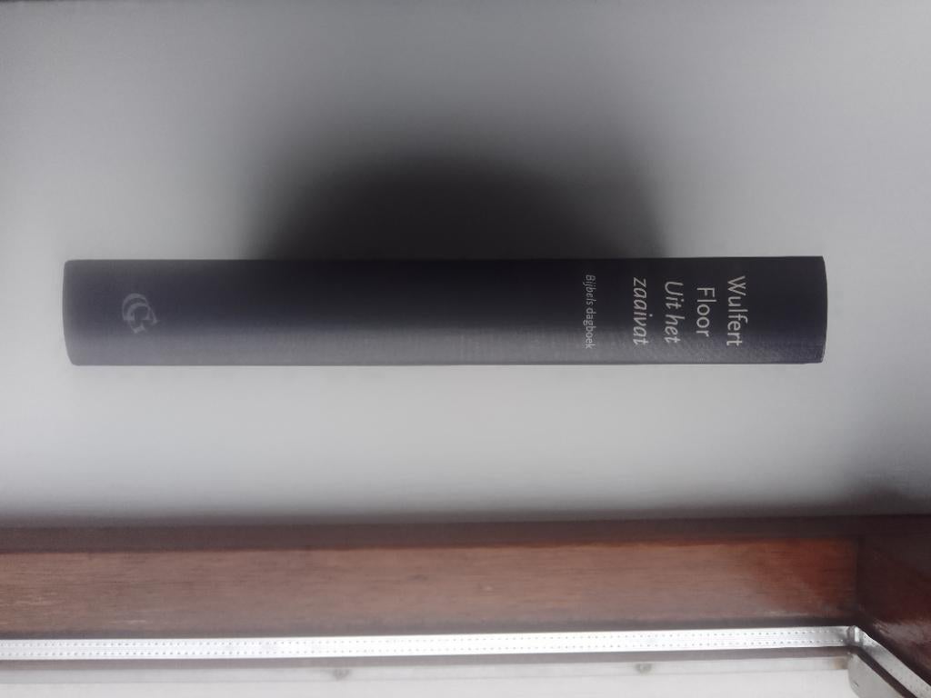 Uit het zaaivat (Bijbels dagboek) - Wulfert Floor, Boeken, Christendom | Protestants, Ophalen of Verzenden, Zo goed als nieuw