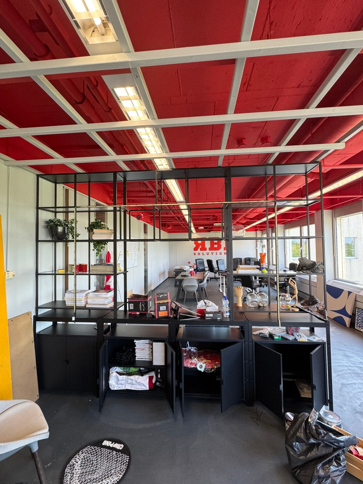 Stellingkast gemaakt van Ikea onderdelen, Ophalen