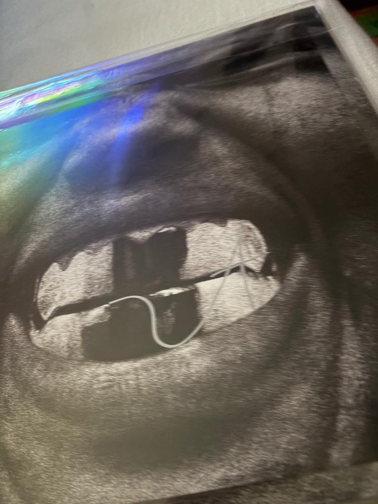 SIGNED Bully- YE kanye west. CHROME vinyl, Geseald, 2000 tot heden, Ophalen of Verzenden, Zo goed als nieuw