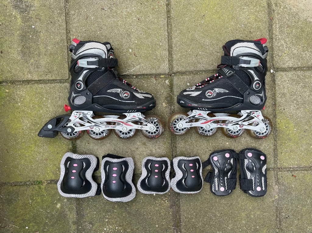 Fila skeelers verstelbaar (32 t/m 35) (met beschermingsset), Verstelbaar, Kinderen, Zo goed als nieuw, Inline skates 4 wielen