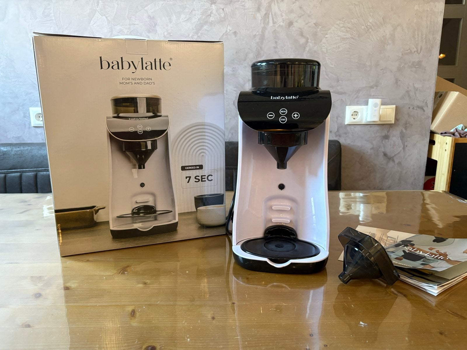 Baby Latte Pro - Flessenmaker voor babyvoeding, Overige merken, Zo goed als nieuw, Flessenmaker, Ophalen