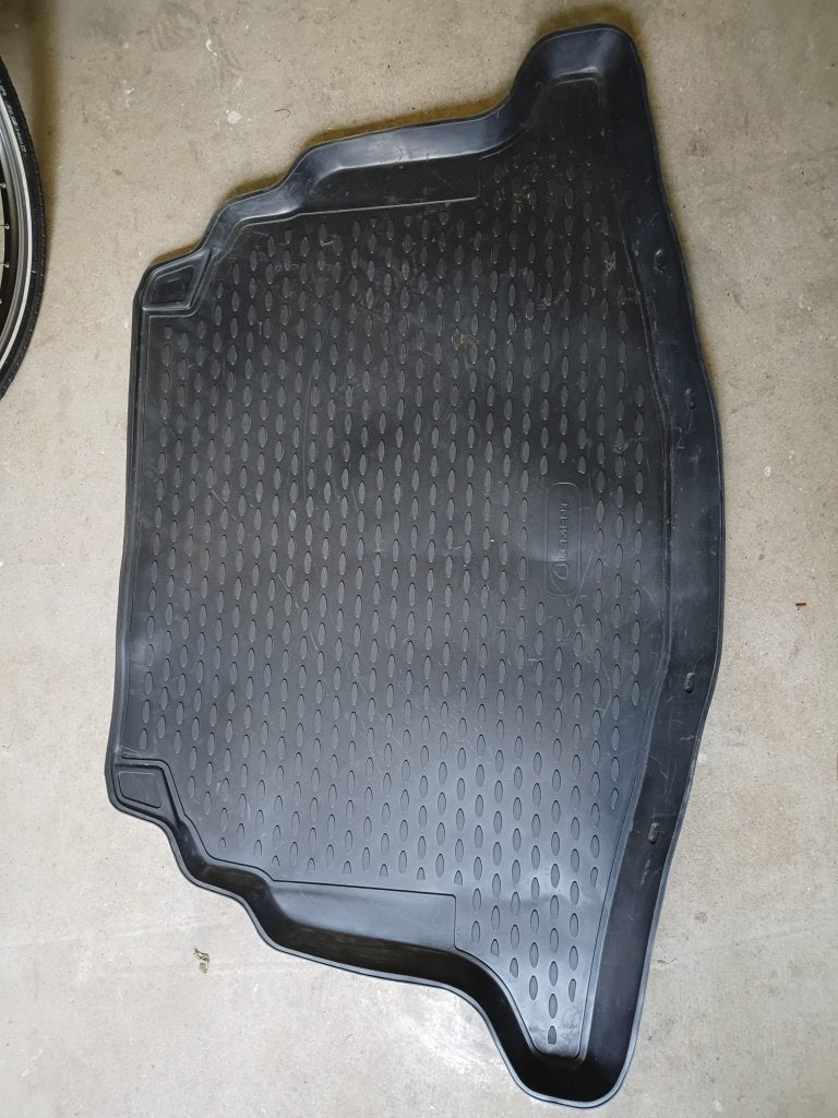 kofferbakmat  toyota corolla hachback, Ophalen of Verzenden, Zo goed als nieuw