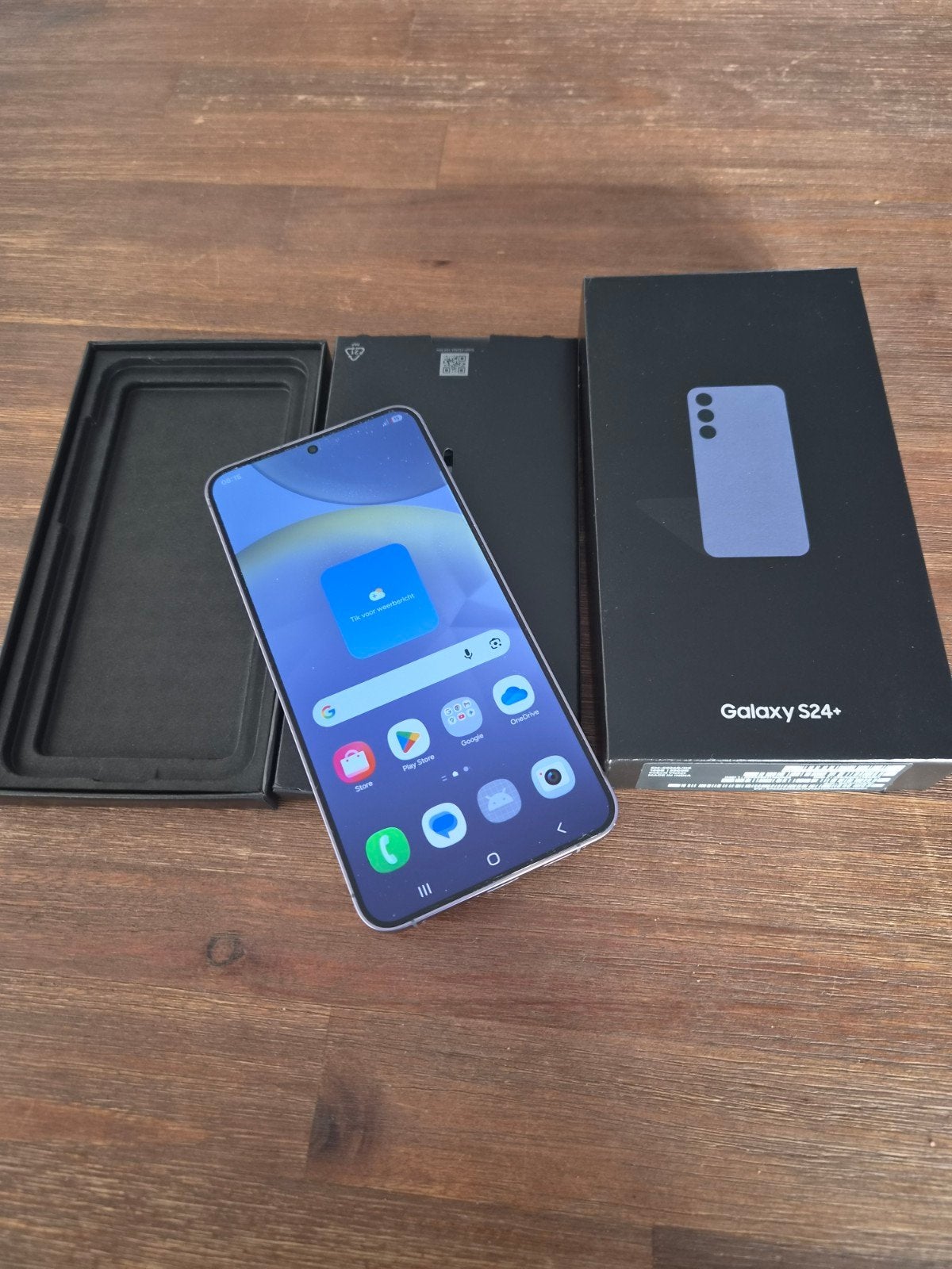 Foto 12 van Samsung Galaxy S24 PLUS 256GB Cobalt Violet - Zo goed als ni