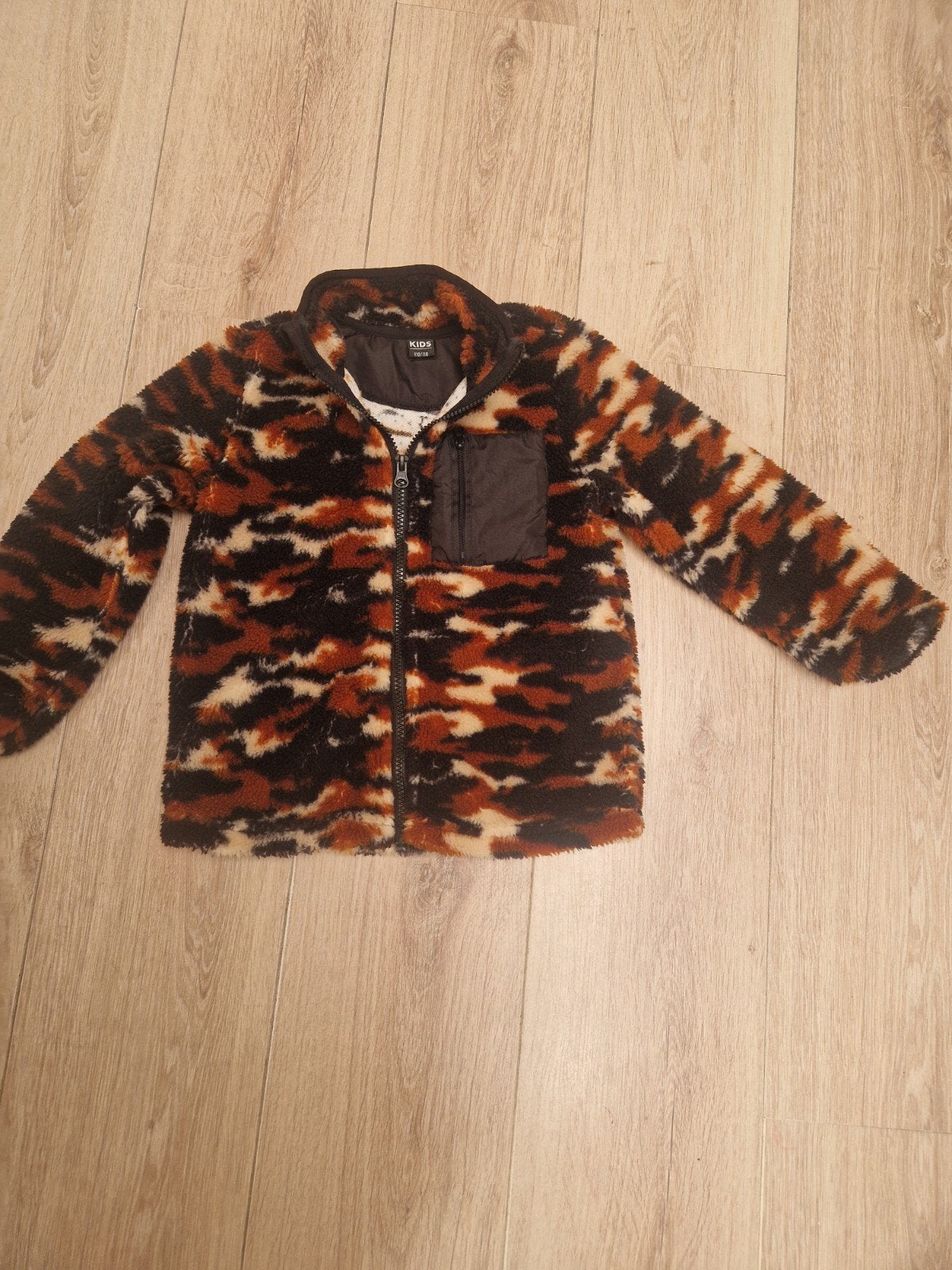 Superstoer teddy vest met tijgerprint - Maat 110-116, Ophalen of Verzenden, Gebruikt, Jongen of Meisje, Trui of Vest