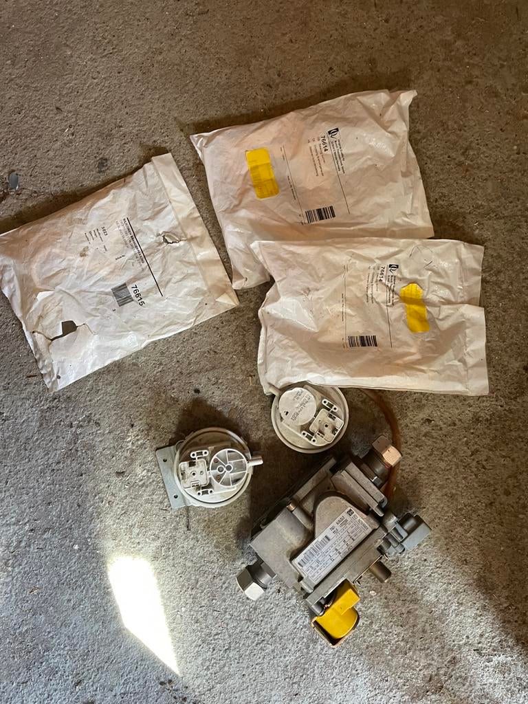Nefit turbo onderdelen, Doe-het-zelf en Verbouw, Verwarming en Radiatoren, Ophalen, Minder dan 30 cm, Cv-ketel of Combi-ketel
