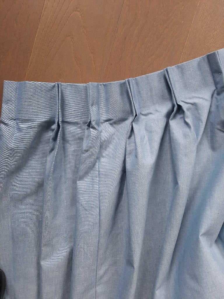 Leuk nieuw gordijn van 130 X 215 ., Huis en Inrichting, Overige materialen, Overgordijn, Overige merken, Blauw