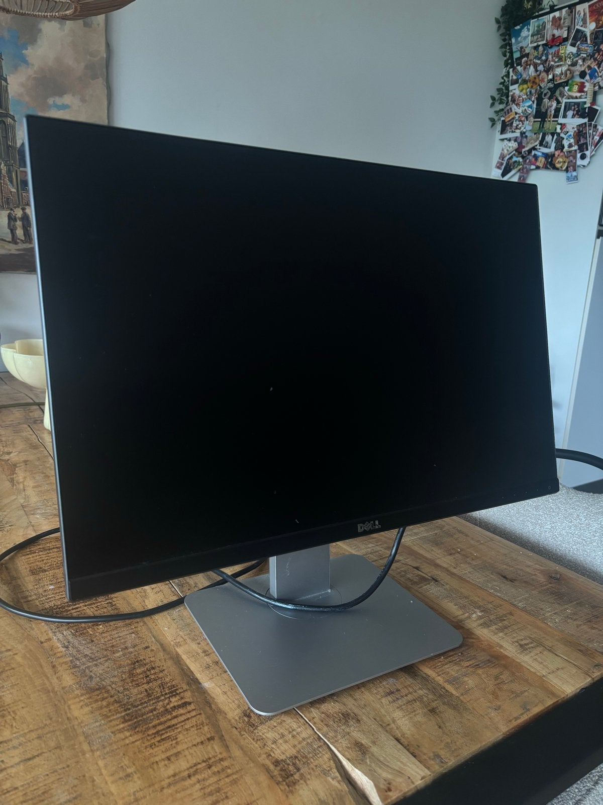 Dell Computerscherm - 63 inch, 53x35cm, Computers en Software, Monitoren, Ophalen, IPS, In hoogte verstelbaar, Full HD