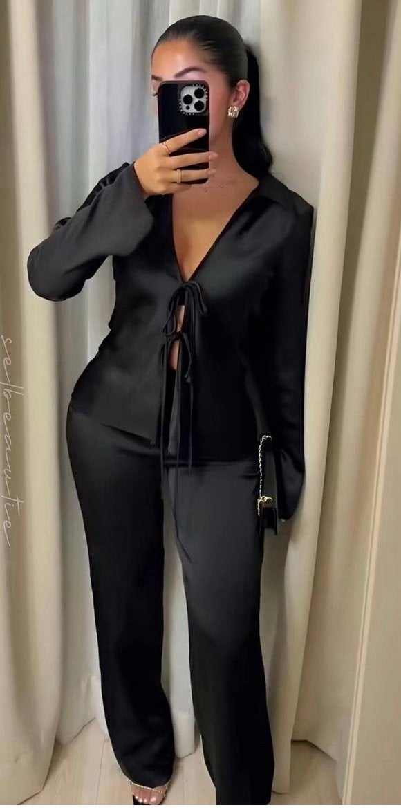 Dames Zara zijdeachtige bloes blouse strikken zwart satijn M, Ophalen of Verzenden, Zo goed als nieuw, Maat 36 (S), Zwart