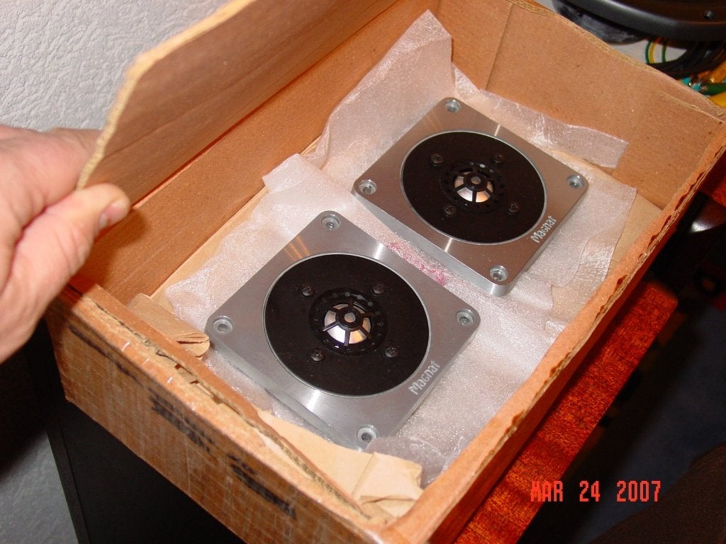 Magnat alu modellen & kunstof-tweeters-mid's-woofers en meer, Magnat, Refurbished, Ophalen of Verzenden, 120 watt of meer